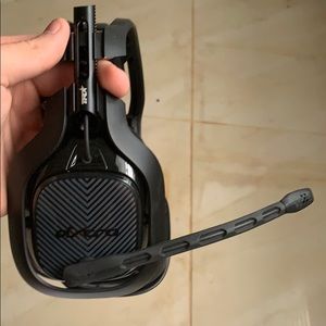 ASTRO A40’s Tr Headset for Pc/PS4/Xbox barely used